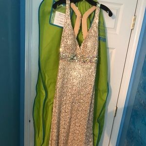 Formal evening gown/prom dress